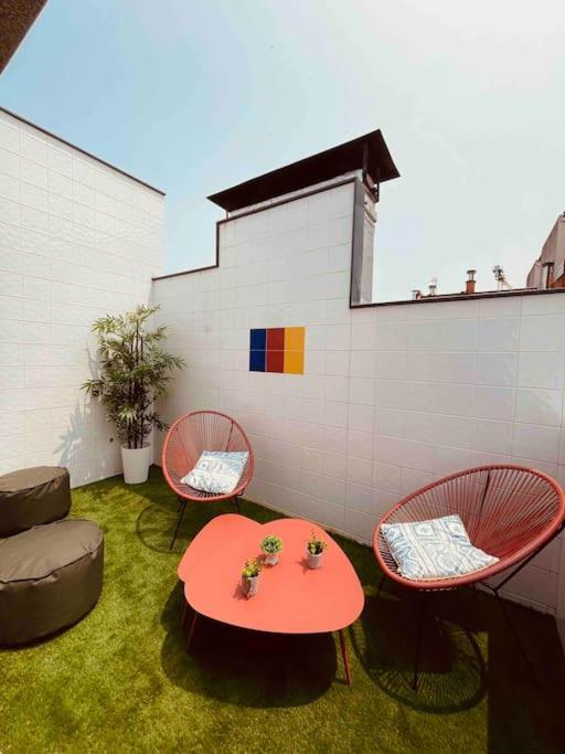 Apartamento Centrico Y De Diseno Con Parking Vigo Luaran gambar